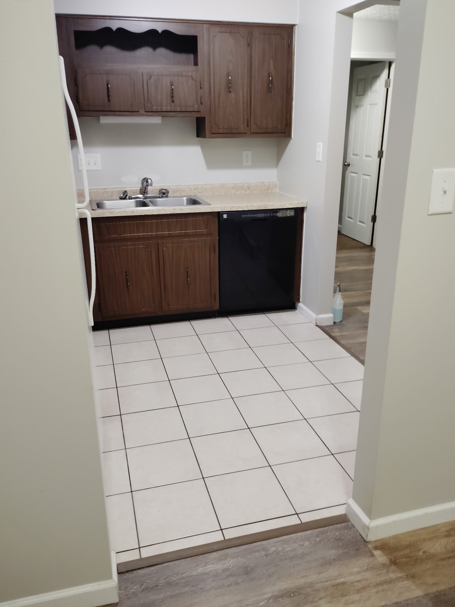 320 Fremont Ave - 2